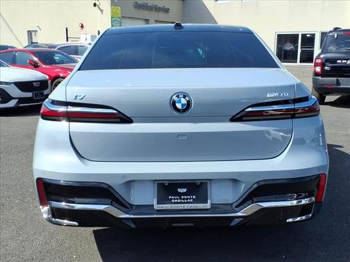 2024 BMW i7 M70