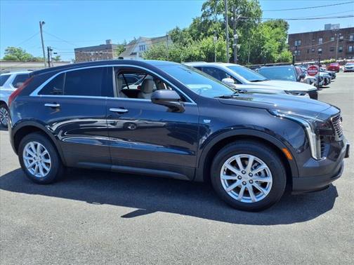 2022 Cadillac XT4 Luxury
