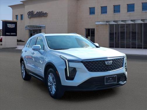 Crystal White Tricoat 2024 Cadillac XT4 Luxury