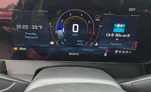 Summit White 2026 Chevrolet Traverse LT