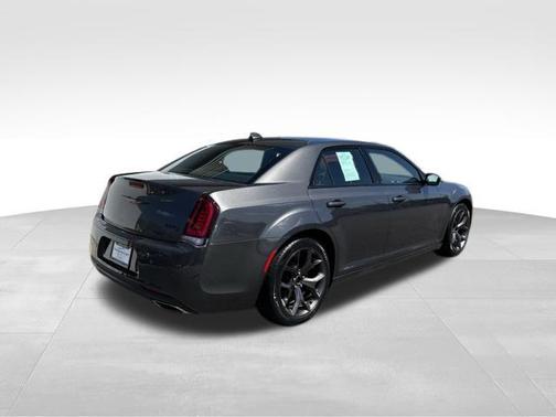 2022 Chrysler 300 S