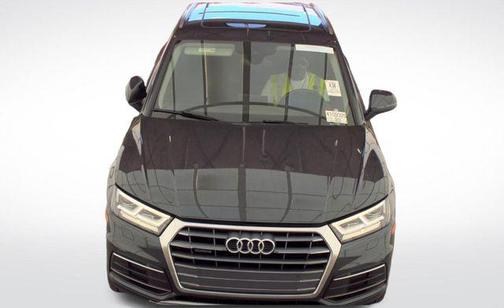 Manhattan Gray Metallic 2020 Audi Q5 45 Premium Plus