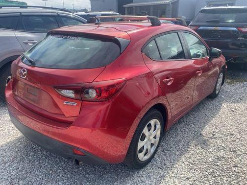 2016 Mazda Mazda3 i Sport