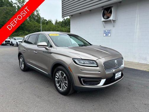 2019 Lincoln Nautilus Select
