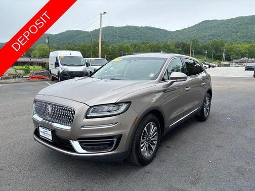 2019 Lincoln Nautilus Select