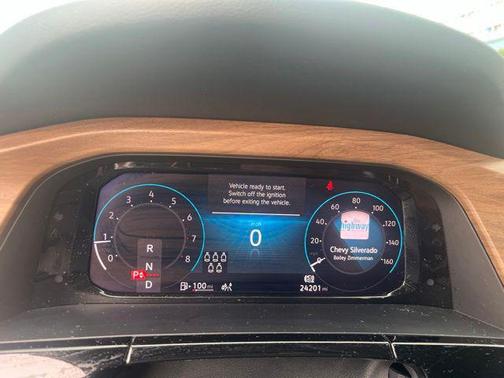Pure White 2024 Volkswagen Atlas 2.0T SE