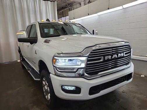 2024 RAM 2500 Laramie Crew Cab 4x4 6'4' Box