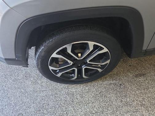 Billet Silver Metallic Clearcoat 2022 Jeep Compass Limited