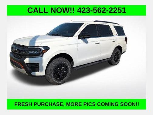 Star White Metallic Tri-Coat 2024 Ford Expedition Timberline