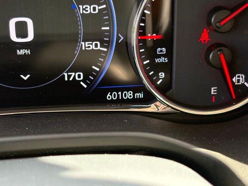 Summit White 2023 GMC Acadia Denali