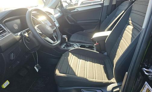 Deep Black 2022 Volkswagen Tiguan 2.0T S 4MOTION