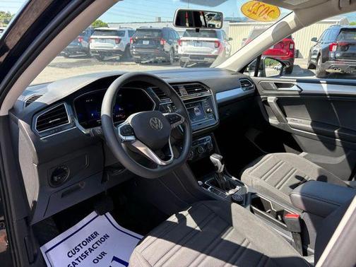 Deep Black 2022 Volkswagen Tiguan 2.0T S 4MOTION
