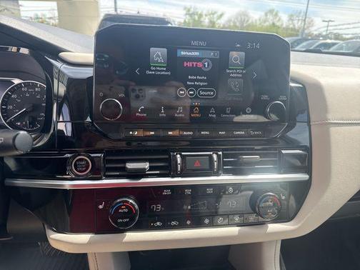 2022 Nissan Pathfinder SL 4WD