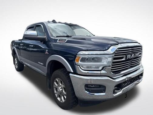 Patriot Blue Pearlcoat 2019 RAM 3500 Laramie Crew Cab 4x4 6'4' Box
