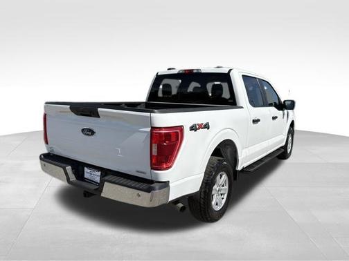 Oxford White 2022 Ford F-150 XLT