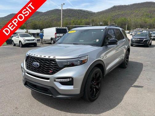 Iconic Silver Metallic 2020 Ford Explorer ST