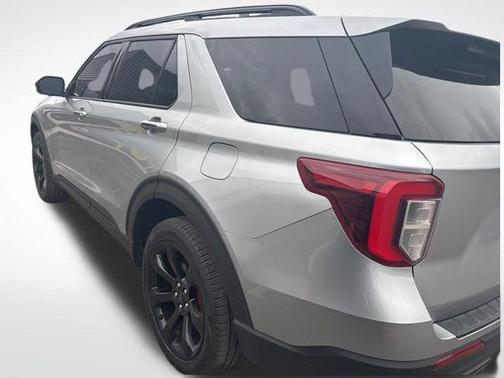 Iconic Silver Metallic 2020 Ford Explorer ST