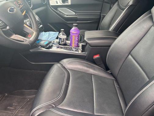 Iconic Silver Metallic 2020 Ford Explorer ST