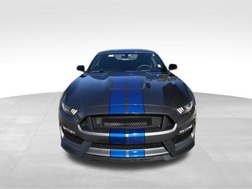 2017 Ford Shelby GT350 Base