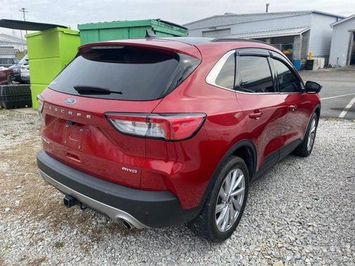 2022 Ford Escape Titanium