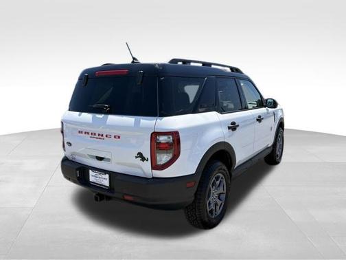 Oxford White 2024 Ford Bronco Sport Badlands
