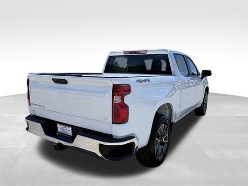 Summit White 2024 Chevrolet Silverado 1500 LT