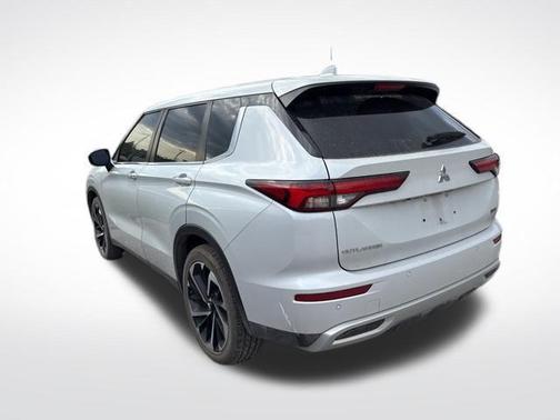 2022 Mitsubishi Outlander SE Launch Edition S-AWC