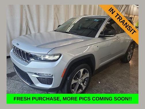 2022 Jeep Grand Cherokee 4xe Base