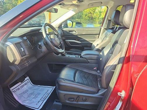 2023 Nissan Pathfinder Platinum 4WD