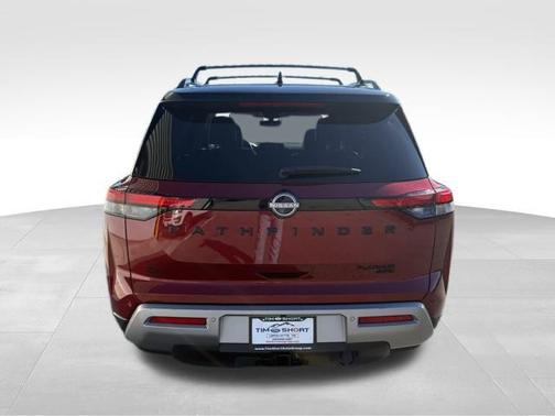 2023 Nissan Pathfinder Platinum 4WD