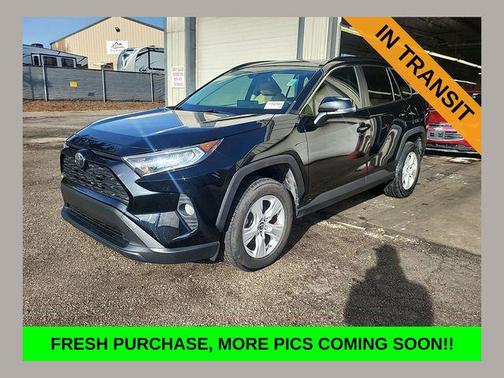 Midnight Black Metallic 2019 Toyota RAV4 XLE