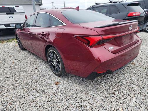 2019 Toyota Avalon XSE