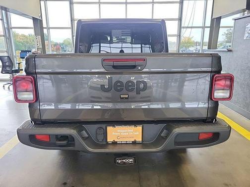 2021 Jeep Gladiator Willys 4x4