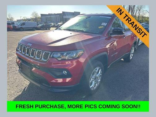 Red Hot Pearlcoat 2025 Jeep Compass Latitude