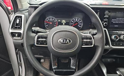 Glacial White Pearl 2021 Kia Sorento LX