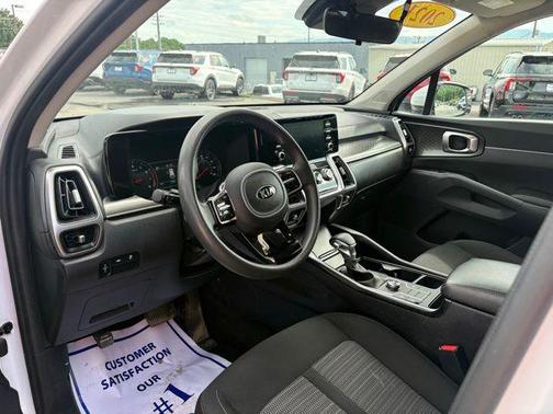 Glacial White Pearl 2021 Kia Sorento LX