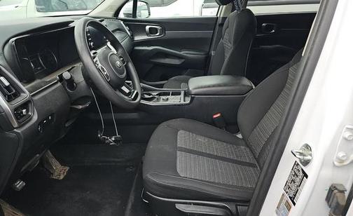 Glacial White Pearl 2021 Kia Sorento LX