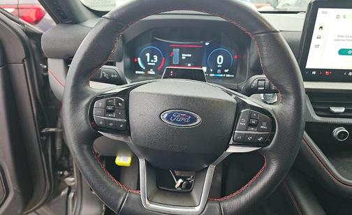 Gray Metallic 2025 Ford Explorer ST-Line