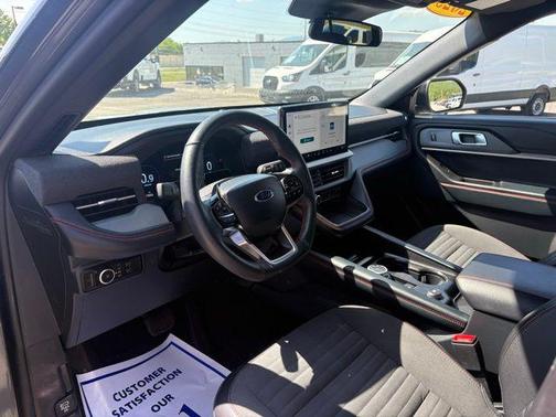 Gray Metallic 2025 Ford Explorer ST-Line