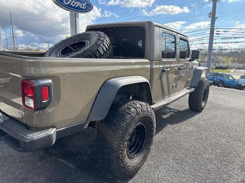 2020 Jeep Gladiator Sport