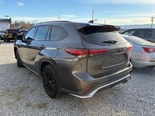 2023 Toyota Highlander XSE