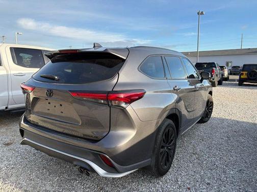 2023 Toyota Highlander XSE