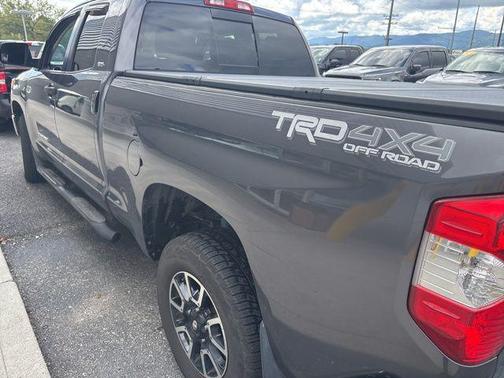 2017 Toyota Tundra SR5
