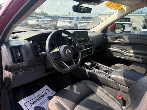 Scarlet 2024 Nissan Pathfinder SL FWD