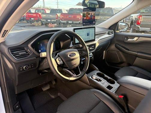 2026 Ford Escape PHEV SE