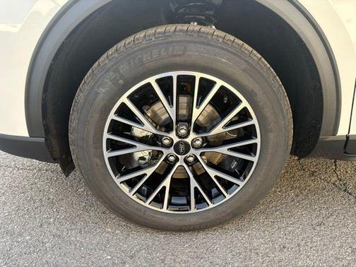 2026 Ford Escape PHEV SE