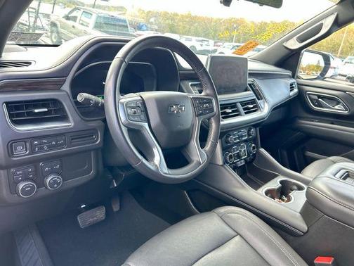 2022 Chevrolet Suburban 4WD Z71