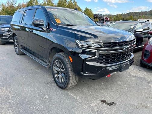 2022 Chevrolet Suburban 4WD Z71