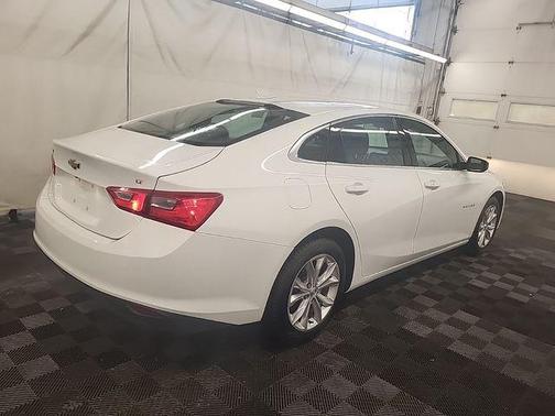 Summit White 2023 Chevrolet Malibu 1LT