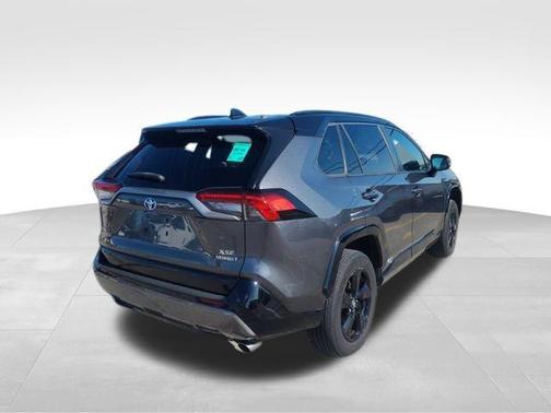 2021 Toyota RAV4 Hybrid SE